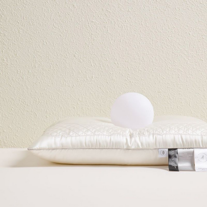 91家纺网 家纺一手货源 找家纺 圣之寐 2025新款蚕丝刺绣养 颜枕枕头枕芯 单边中枕