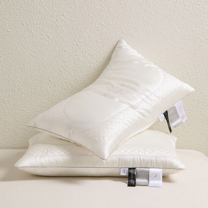 91家纺网 家纺一手货源 找家纺 圣之寐 2025新款蚕丝刺绣养 颜枕枕头枕芯 单边中枕