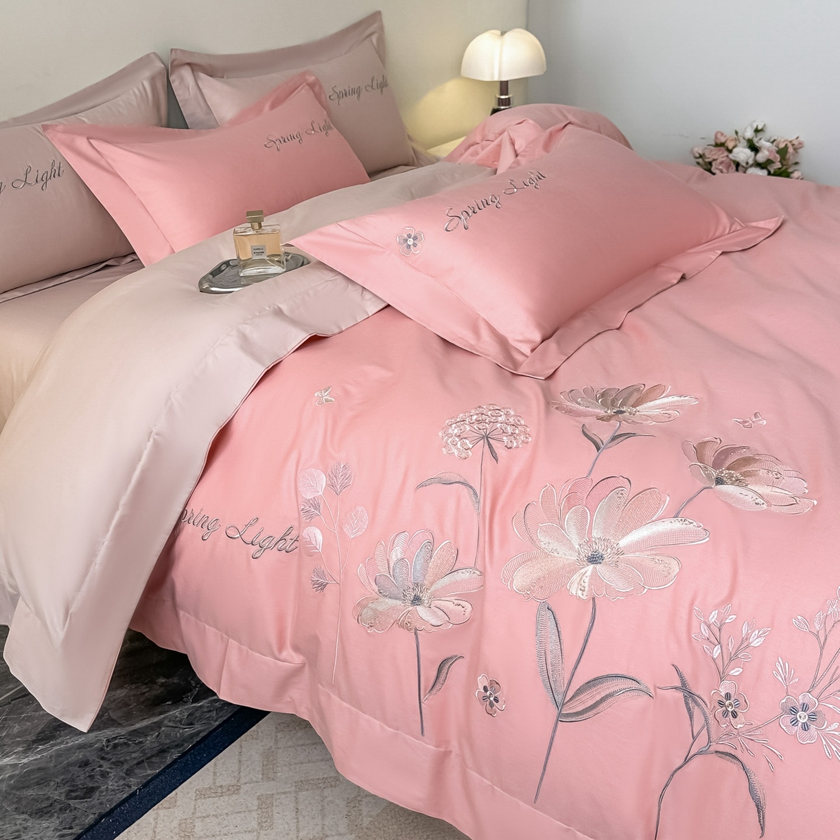 91家纺网 家纺一手货源 找家纺 博之洋婚庆 2025新款纯棉全棉长绒棉刺绣绣花高端礼盒四件套-花之语系列 豆沙