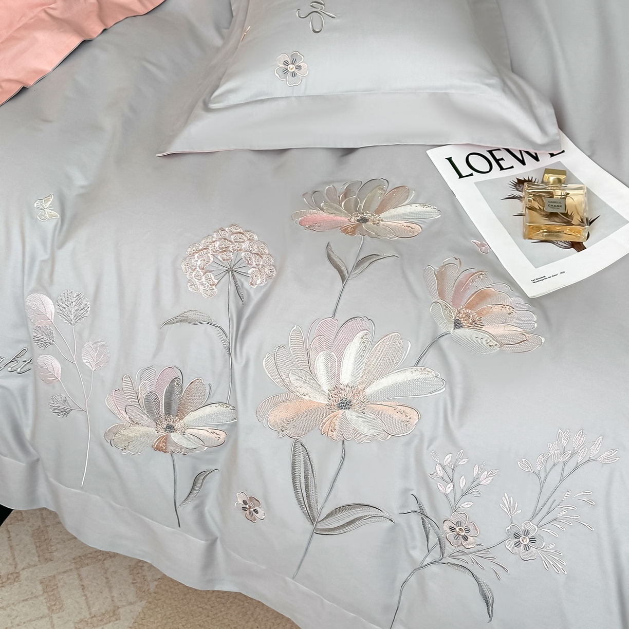 91家纺网 家纺一手货源 找家纺 博之洋婚庆 2025新款纯棉全棉长绒棉刺绣绣花高端礼盒四件套-花之语系列 高级灰