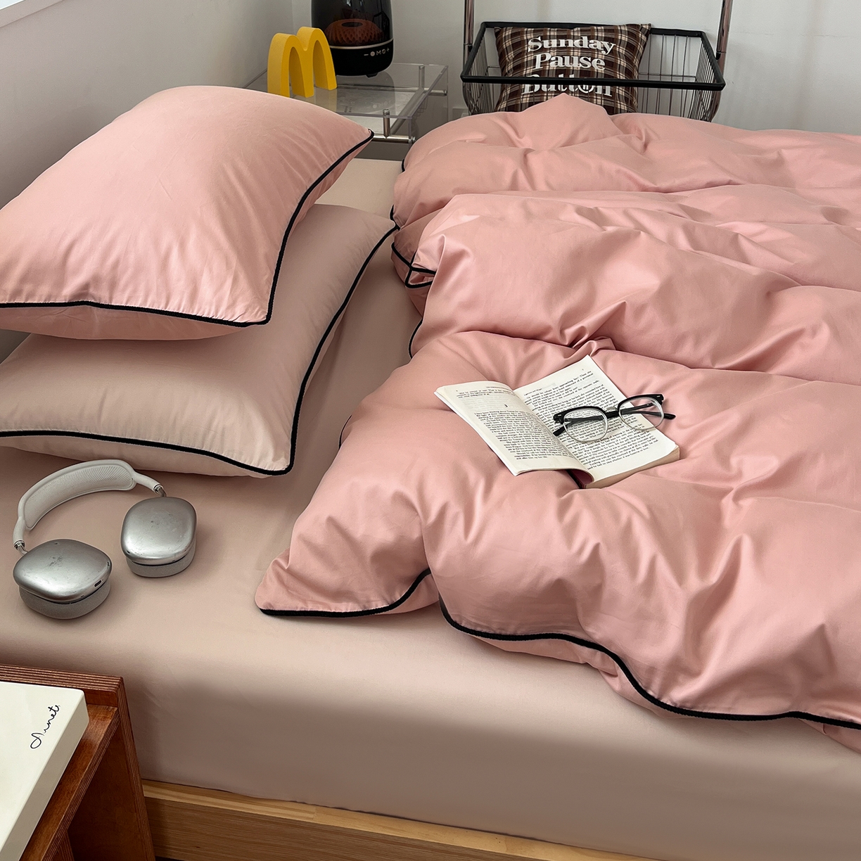 91家纺网 家纺一手货源 找家纺 三朵家纺 2025新款50支加厚全棉纯棉磨毛混搭四件套-美拉德系列 复古粉