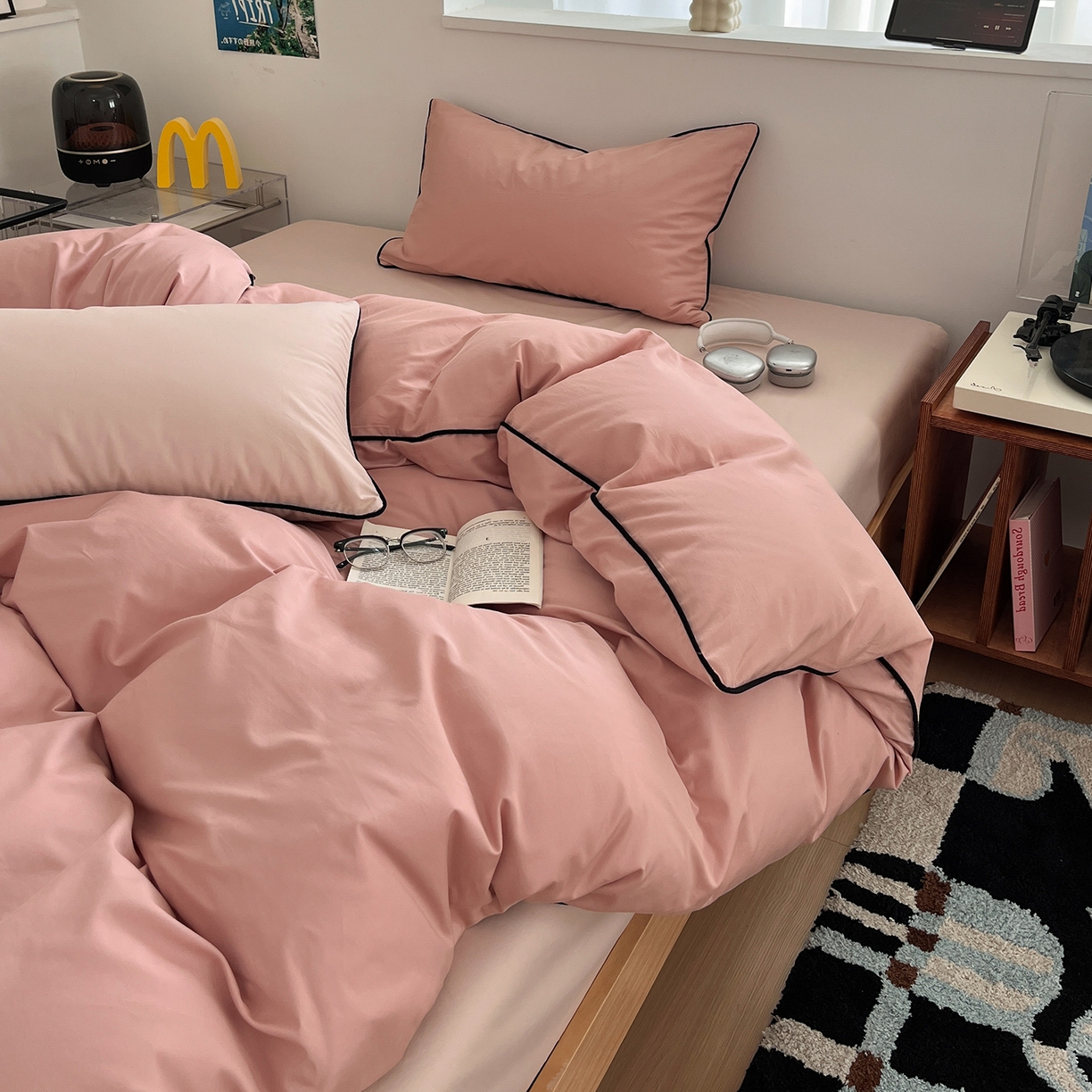 91家纺网 家纺一手货源 找家纺 三朵家纺 2025新款50支加厚全棉纯棉磨毛混搭四件套-美拉德系列 复古粉