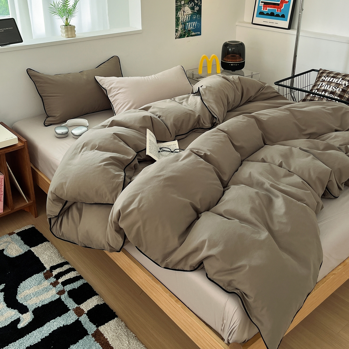 91家纺网 家纺一手货源 找家纺 三朵家纺 2025新款50支加厚全棉纯棉磨毛混搭四件套-美拉德系列 咖灰