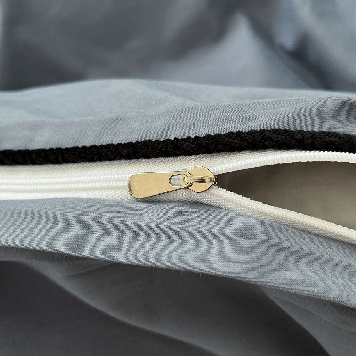 91家纺网 家纺一手货源 找家纺 三朵家纺 2025新款50支加厚全棉纯棉磨毛混搭四件套-美拉德系列 青石灰