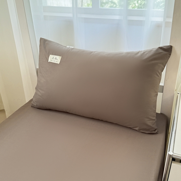 91家纺网 家纺一手货源 找家纺 眠博士 2025新款A类40支13372全棉纯棉纯色学生床三件套 春泥