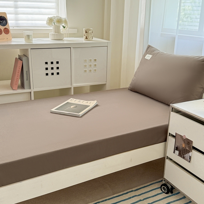 91家纺网 家纺一手货源 找家纺 眠博士 2025新款A类40支13372全棉纯棉纯色学生床三件套 春泥