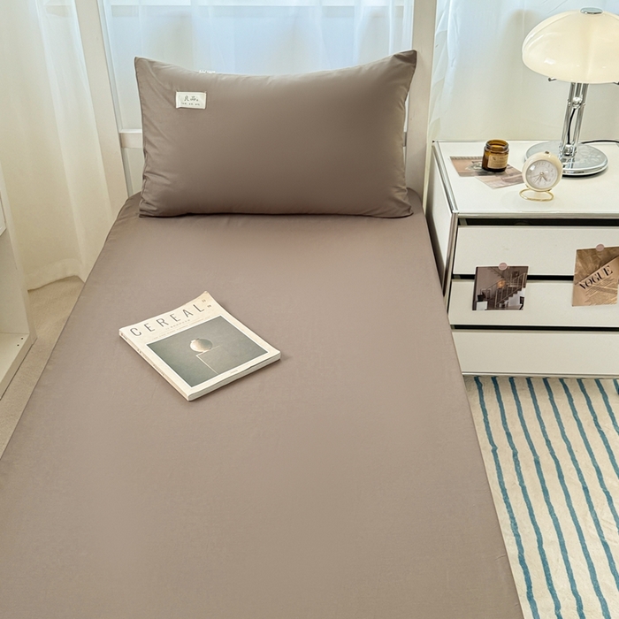 91家纺网 家纺一手货源 找家纺 眠博士 2025新款A类40支13372全棉纯棉纯色学生床三件套 春泥