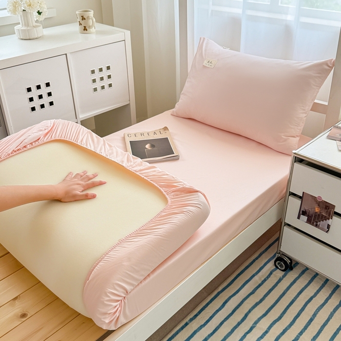 91家纺网 家纺一手货源 找家纺 眠博士 2025新款A类40支13372全棉纯棉纯色学生床三件套 浅粉