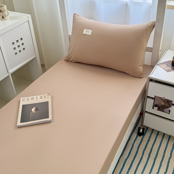 91家纺网 家纺一手货源 找家纺 眠博士 2025新款A类40支13372全棉纯棉纯色学生床三件套 卡其