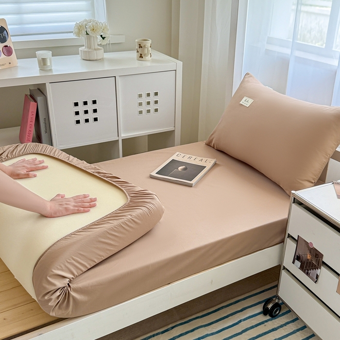 91家纺网 家纺一手货源 找家纺 眠博士 2025新款A类40支13372全棉纯棉纯色学生床三件套 卡其