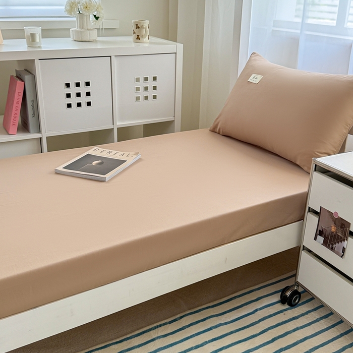 91家纺网 家纺一手货源 找家纺 眠博士 2025新款A类40支13372全棉纯棉纯色学生床三件套 卡其