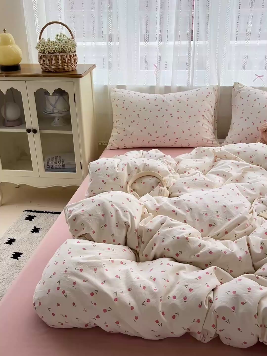 91家纺网 家纺一手货源 找家纺 朵朵家纺2025直播云感床单款三四件套水洗简约风小碎花被套床笠三四件套花语