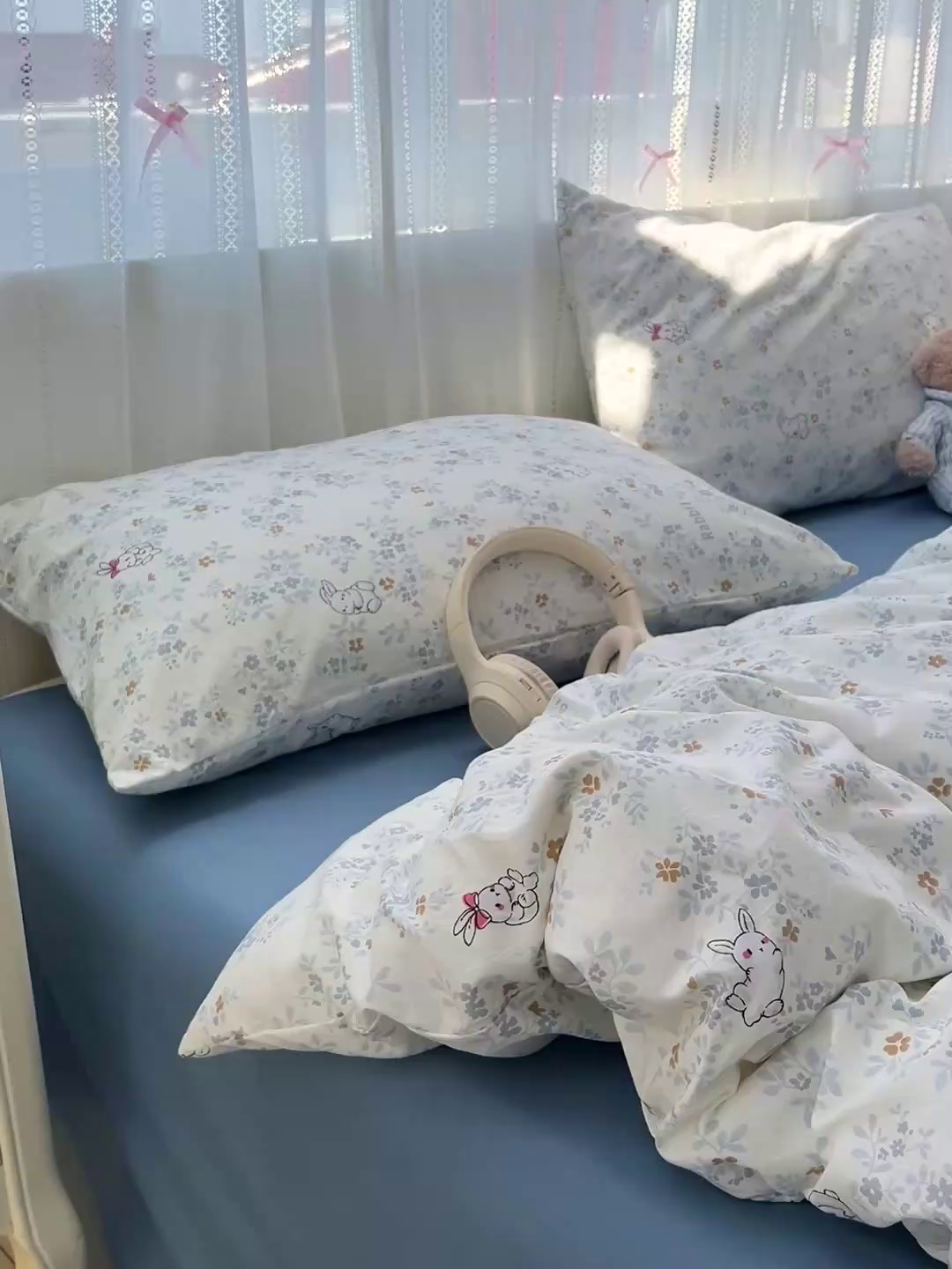 91家纺网 家纺一手货源 找家纺 朵朵家纺2025直播云感床单款三四件套水洗简约风小碎花被套床笠三四件套秘境兔