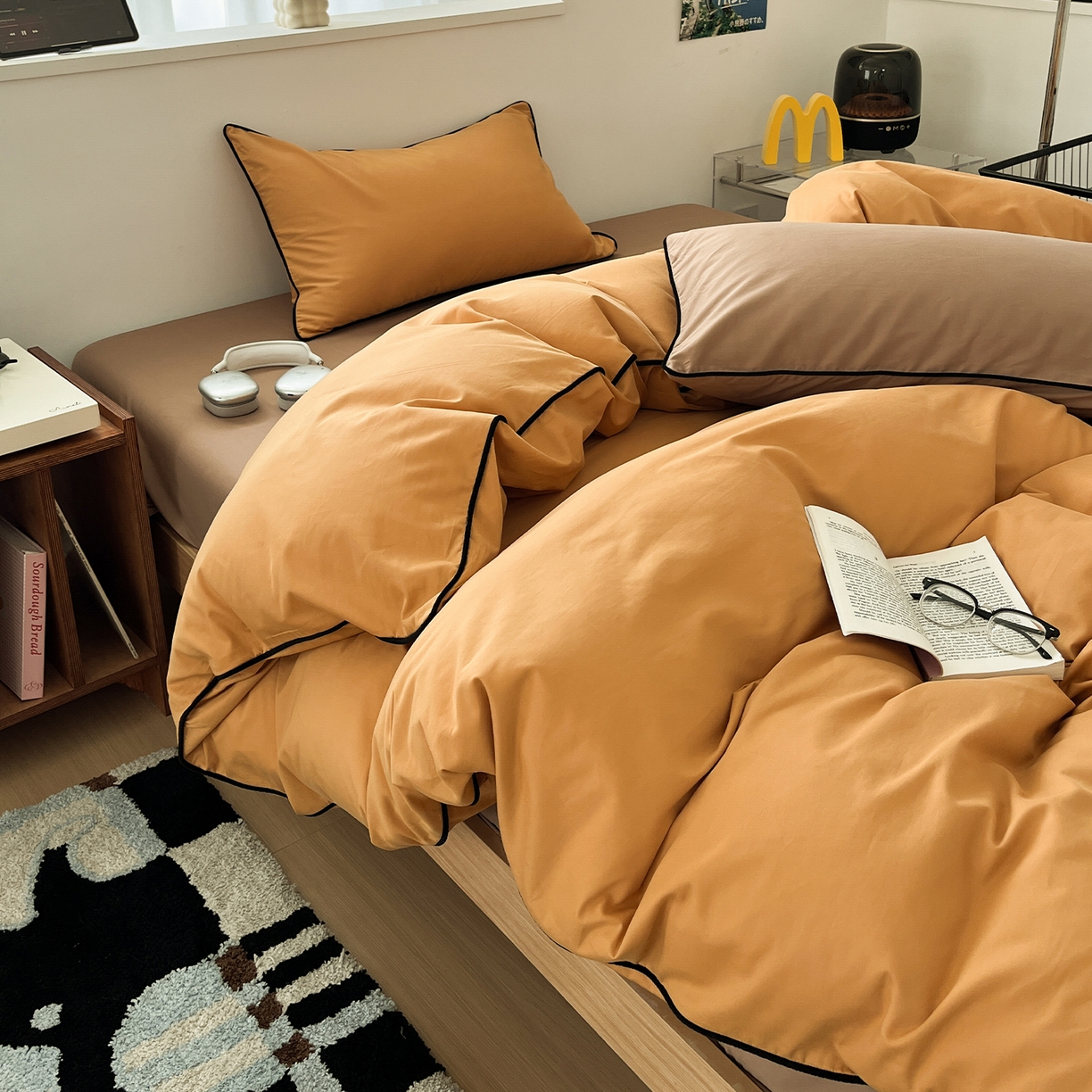 91家纺网 家纺一手货源 找家纺 三朵家纺 2025新款50支加厚全棉纯棉磨毛混搭四件套-美拉德系列 天橙色