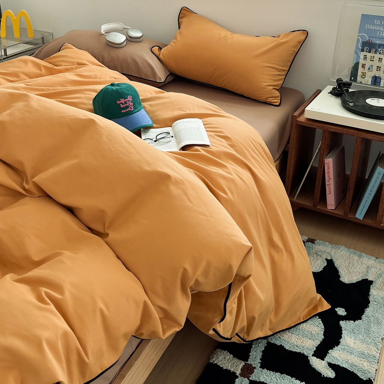 91家纺网 家纺一手货源 找家纺 三朵家纺 2025新款50支加厚全棉纯棉磨毛混搭四件套-美拉德系列 天橙色