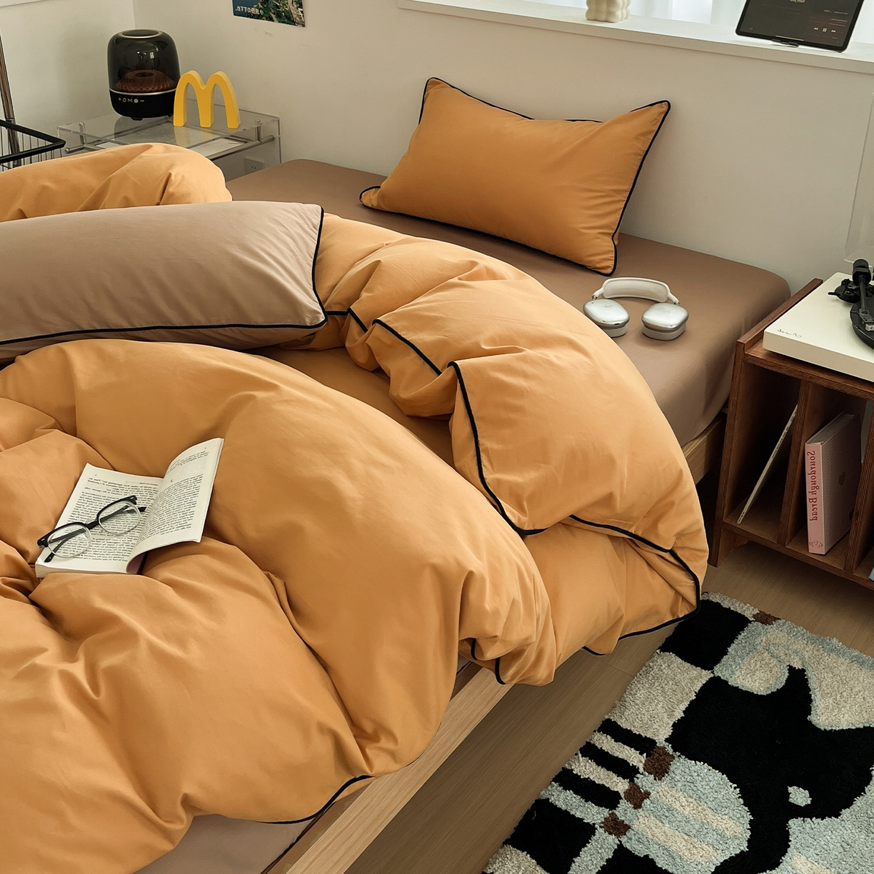 91家纺网 家纺一手货源 找家纺 三朵家纺 2025新款50支加厚全棉纯棉磨毛混搭四件套-美拉德系列 天橙色