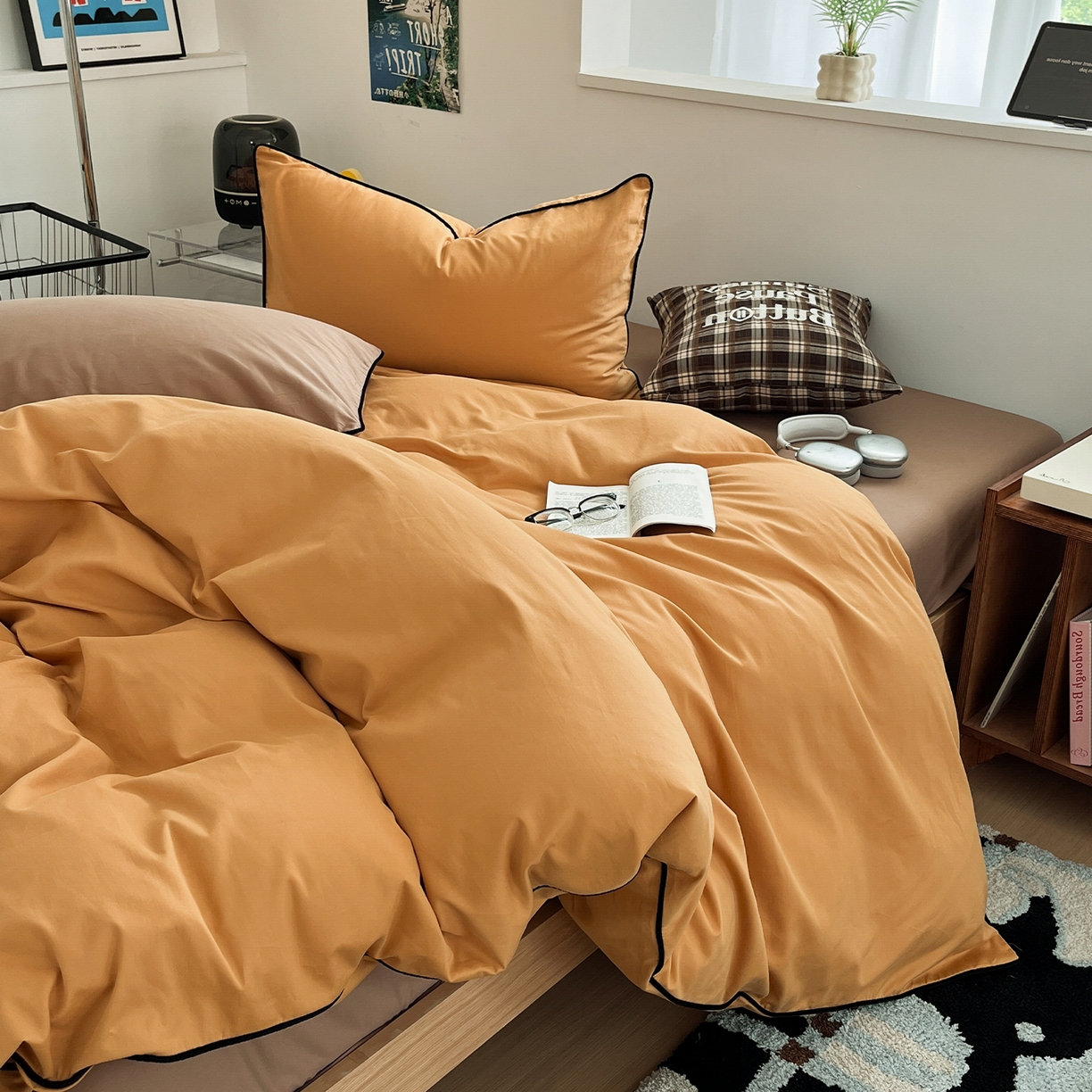 91家纺网 家纺一手货源 找家纺 三朵家纺 2025新款50支加厚全棉纯棉磨毛混搭四件套-美拉德系列 天橙色