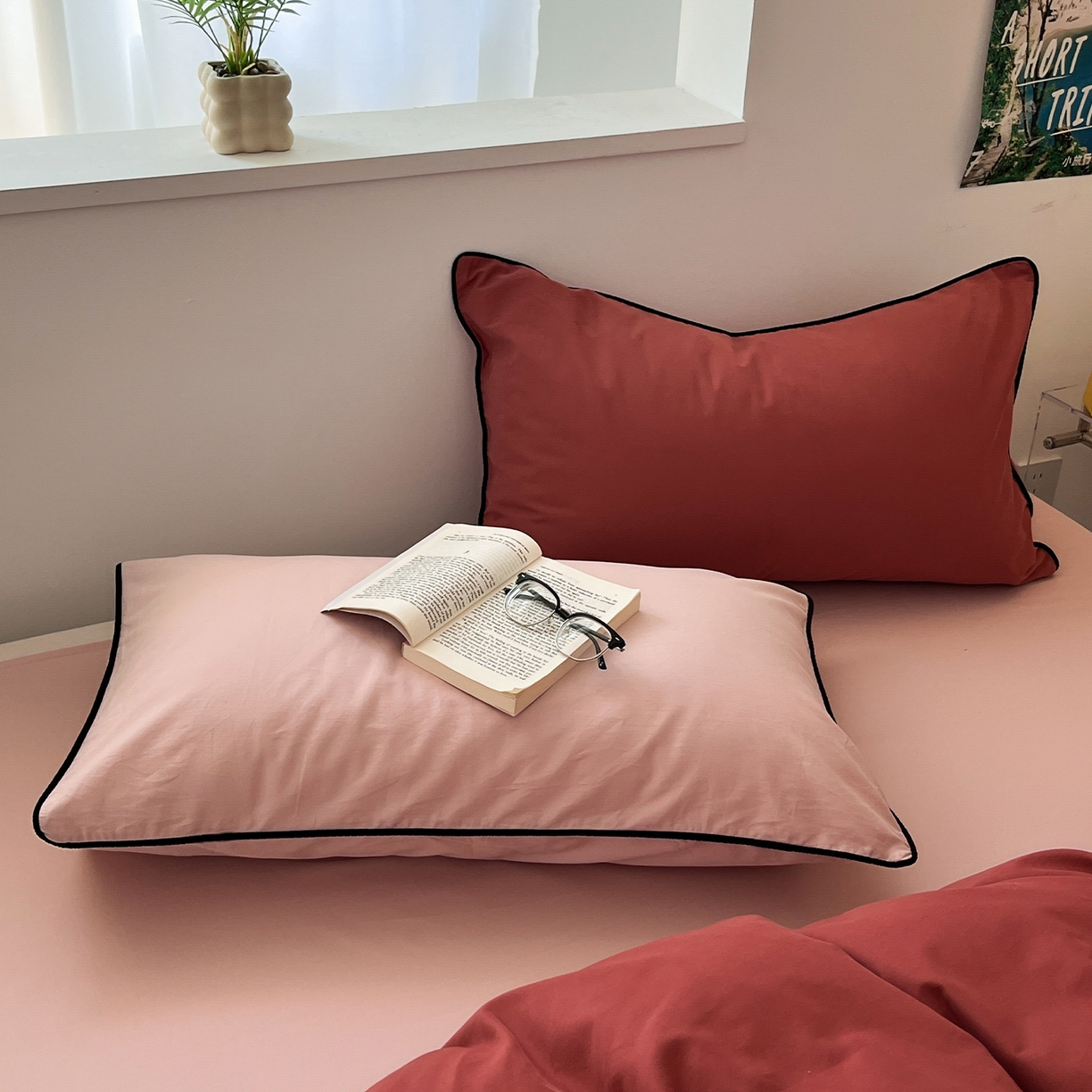 91家纺网 家纺一手货源 找家纺 三朵家纺 2025新款50支加厚全棉纯棉磨毛混搭四件套-美拉德系列 维尼红