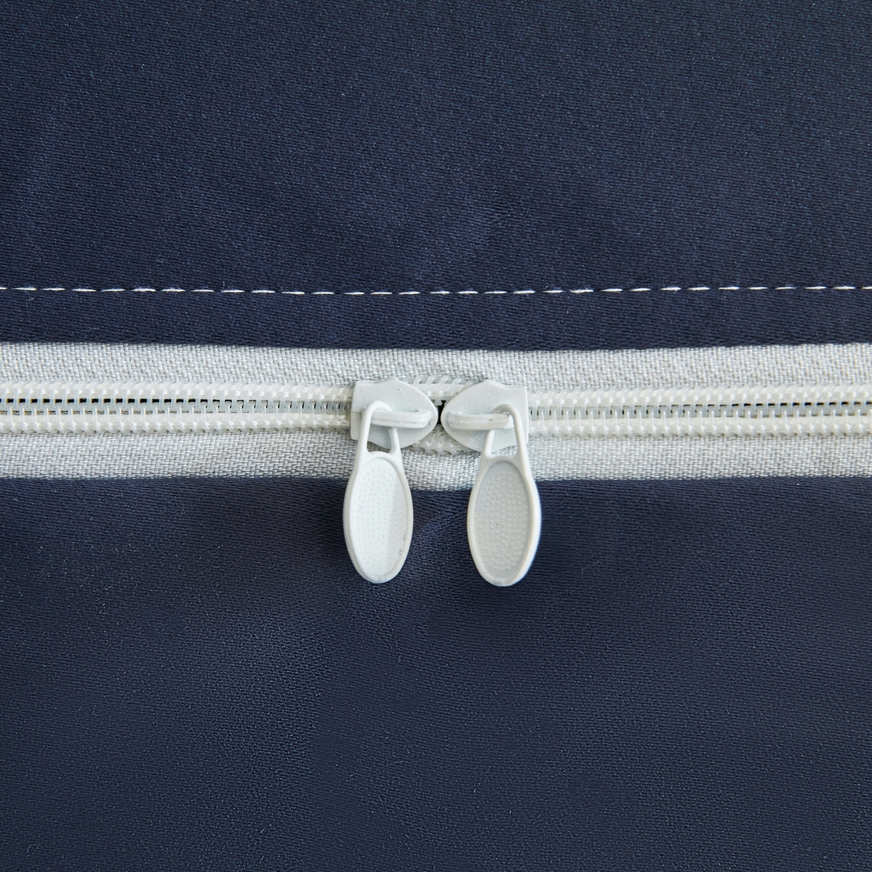 91家纺网 家纺一手货源 找家纺 艾晶美家纺有限公司 2025新款公主学生全包上下铺遮光床帘学生蚊帐 宝蓝