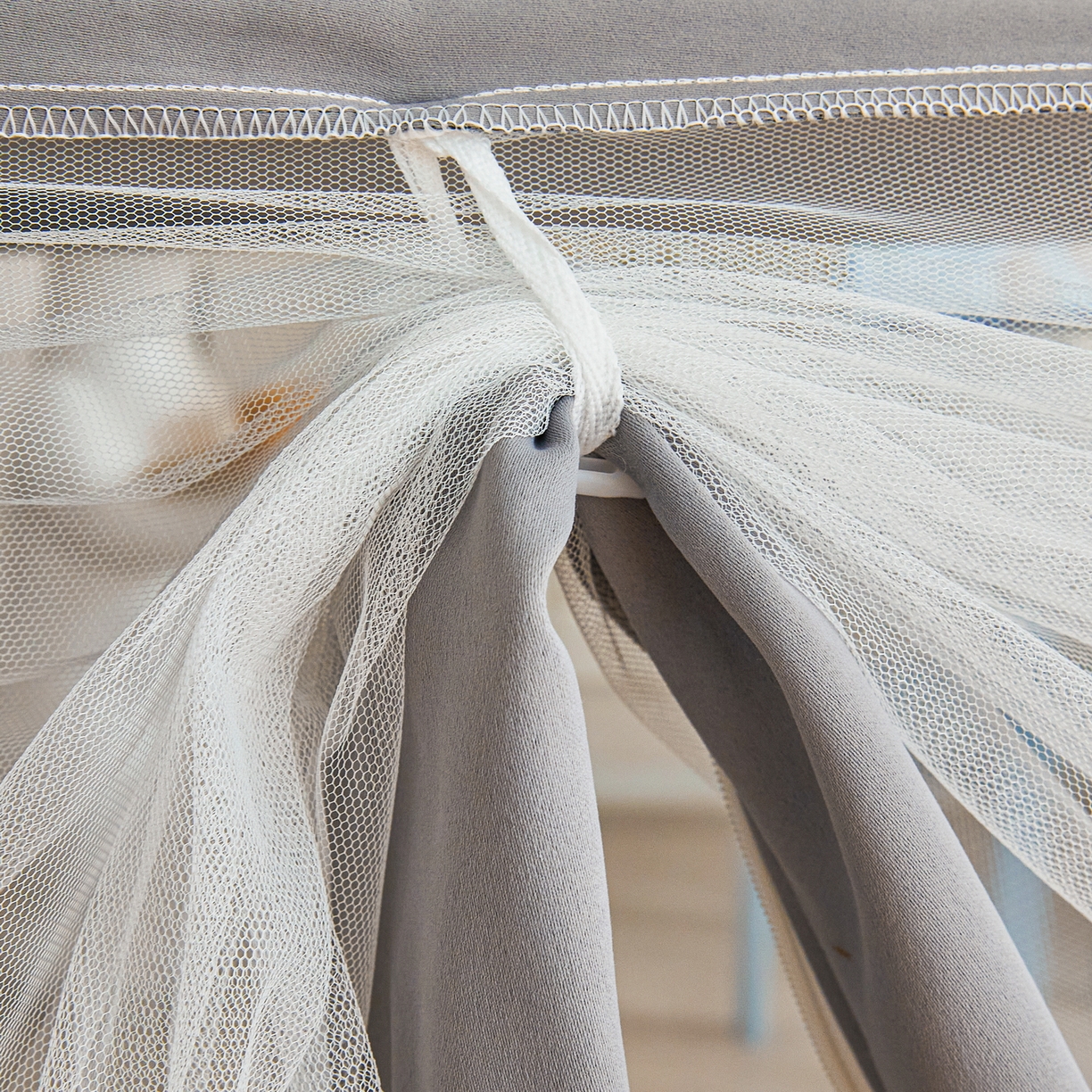 91家纺网 家纺一手货源 找家纺 艾晶美家纺有限公司 2025新款公主学生全包上下铺遮光床帘学生蚊帐 雅灰