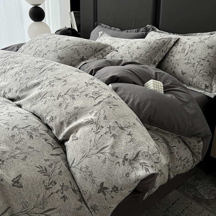 91家纺网 家纺一手货源 找家纺 锦彩家居 2025新款A类60支全棉纯棉色织提花四件套-复古风系列 蝴蝶花影-灰