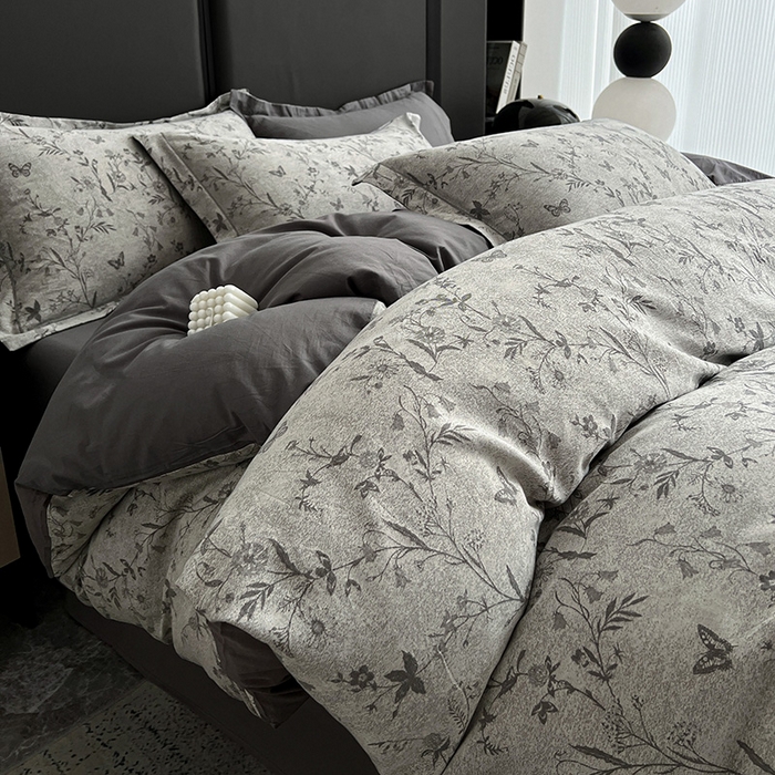 91家纺网 家纺一手货源 找家纺 锦彩家居 2025新款A类60支全棉纯棉色织提花四件套-复古风系列 蝴蝶花影-灰