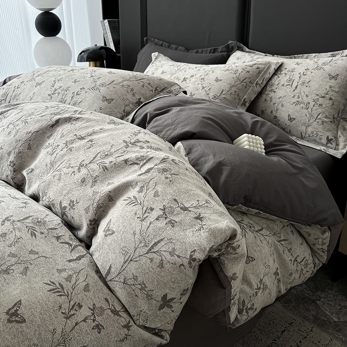 91家纺网 家纺一手货源 找家纺 锦彩家居 2025新款A类60支全棉纯棉色织提花四件套-复古风系列 蝴蝶花影-灰