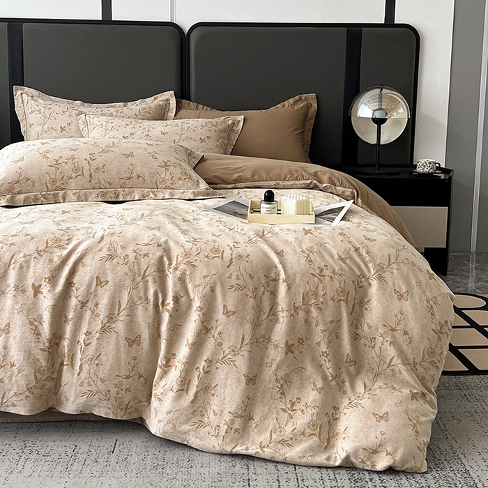 91家纺网 家纺一手货源 找家纺 锦彩家居 2025新款A类60支全棉纯棉色织提花四件套-复古风系列 蝴蝶花影-卡其