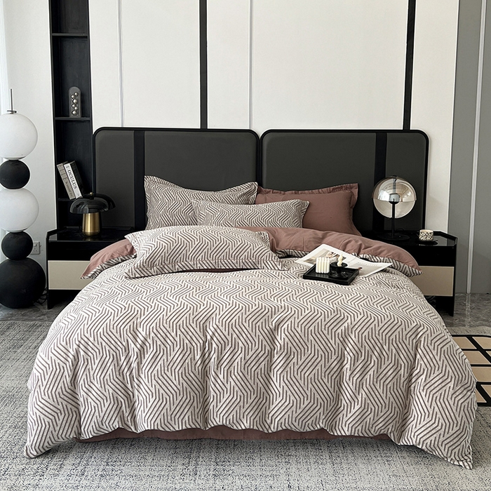 91家纺网 家纺一手货源 找家纺 锦彩家居 2025新款A类60支全棉纯棉色织提花四件套-复古风系列 简雅几何-豆沙