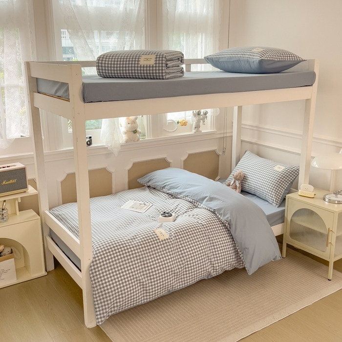 91家纺网 家纺一手货源 找家纺 宝士康家纺 2025新款亲肤水洗棉学生床笠款六件套 天蓝中格