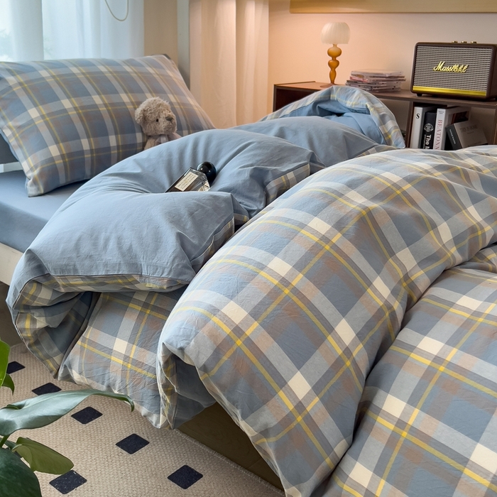 91家纺网 家纺一手货源 找家纺 宝士康家纺 2025新款亲肤水洗棉学生床笠款六件套 天蓝中格