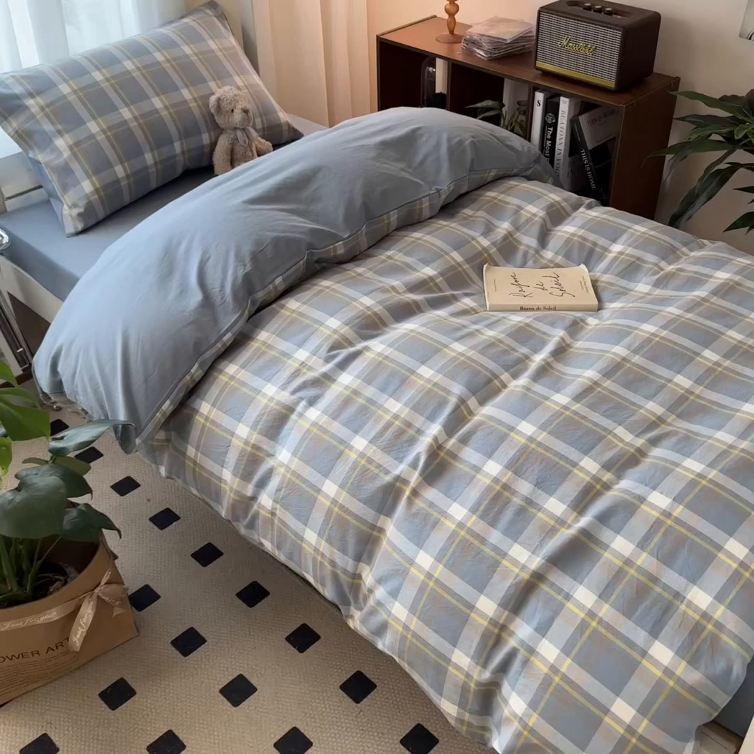 91家纺网 家纺一手货源 找家纺 宝士康家纺 2025新款亲肤水洗棉学生床笠款六件套 天蓝中格