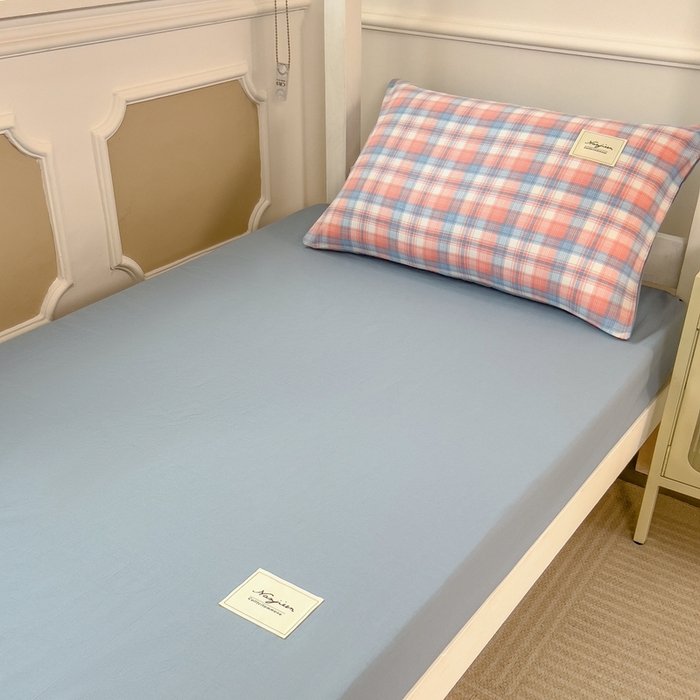 91家纺网 家纺一手货源 找家纺 宝士康家纺 2025新款亲肤水洗棉学生床笠款六件套 炫彩格