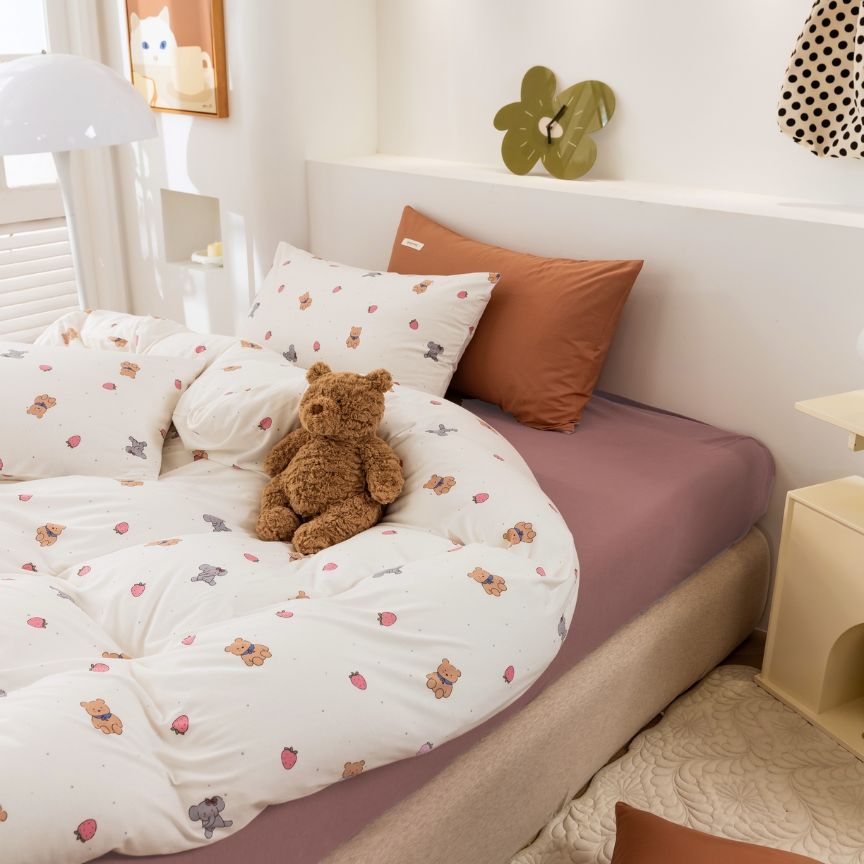 91家纺网 家纺一手货源 找家纺 博尔菲 2026新款全棉针织棉四件套 白底草莓熊