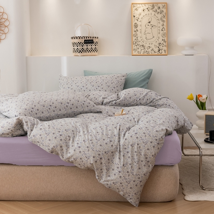 91家纺网 家纺一手货源 找家纺 博尔菲 2025新款全棉针织棉四件套 蓝底迷你小花