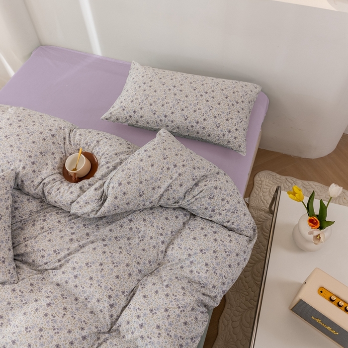 91家纺网 家纺一手货源 找家纺 博尔菲 2025新款全棉针织棉四件套 蓝底迷你小花