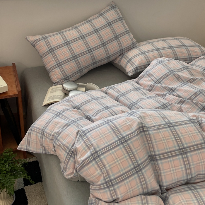 91家纺网 家纺一手货源 找家纺 ab家纺 2025新款40支色织a类全棉水洗棉四件套 春野粉蓝