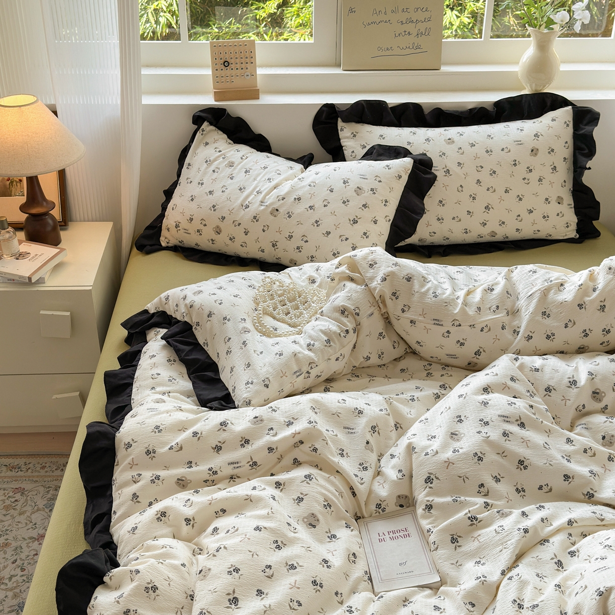 91家纺网 家纺一手货源 找家纺 喜颜 2025新款云感提花皱皱棉爆款花边四件套-赫本风 花丛小熊