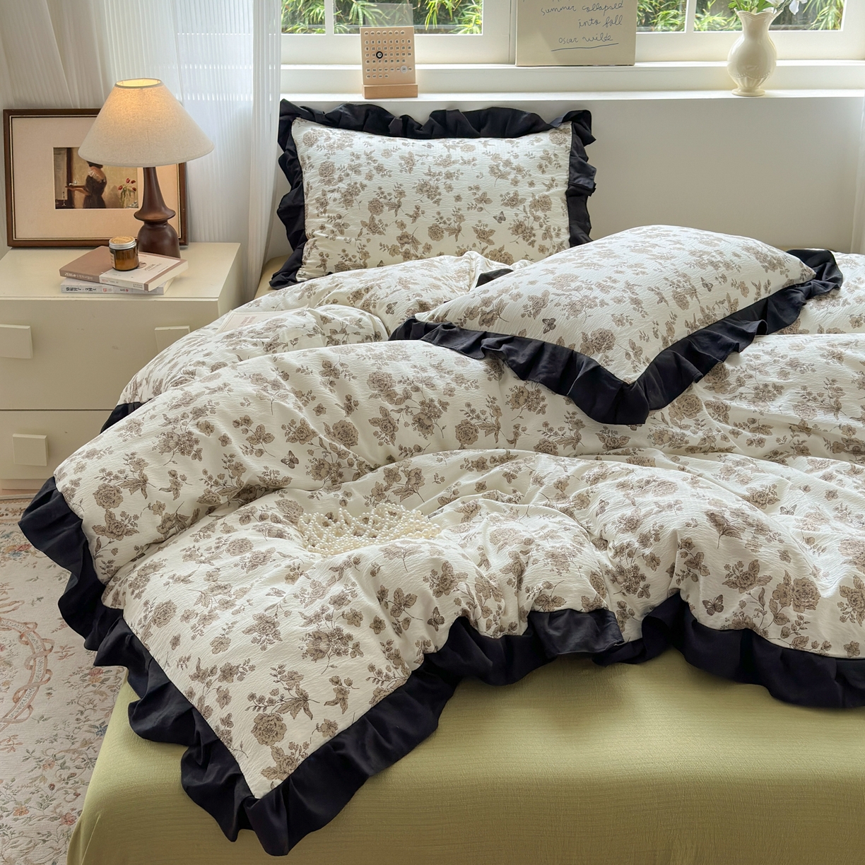 91家纺网 家纺一手货源 找家纺 喜颜 2025新款云感提花皱皱棉爆款花边四件套-赫本风 陌上花开