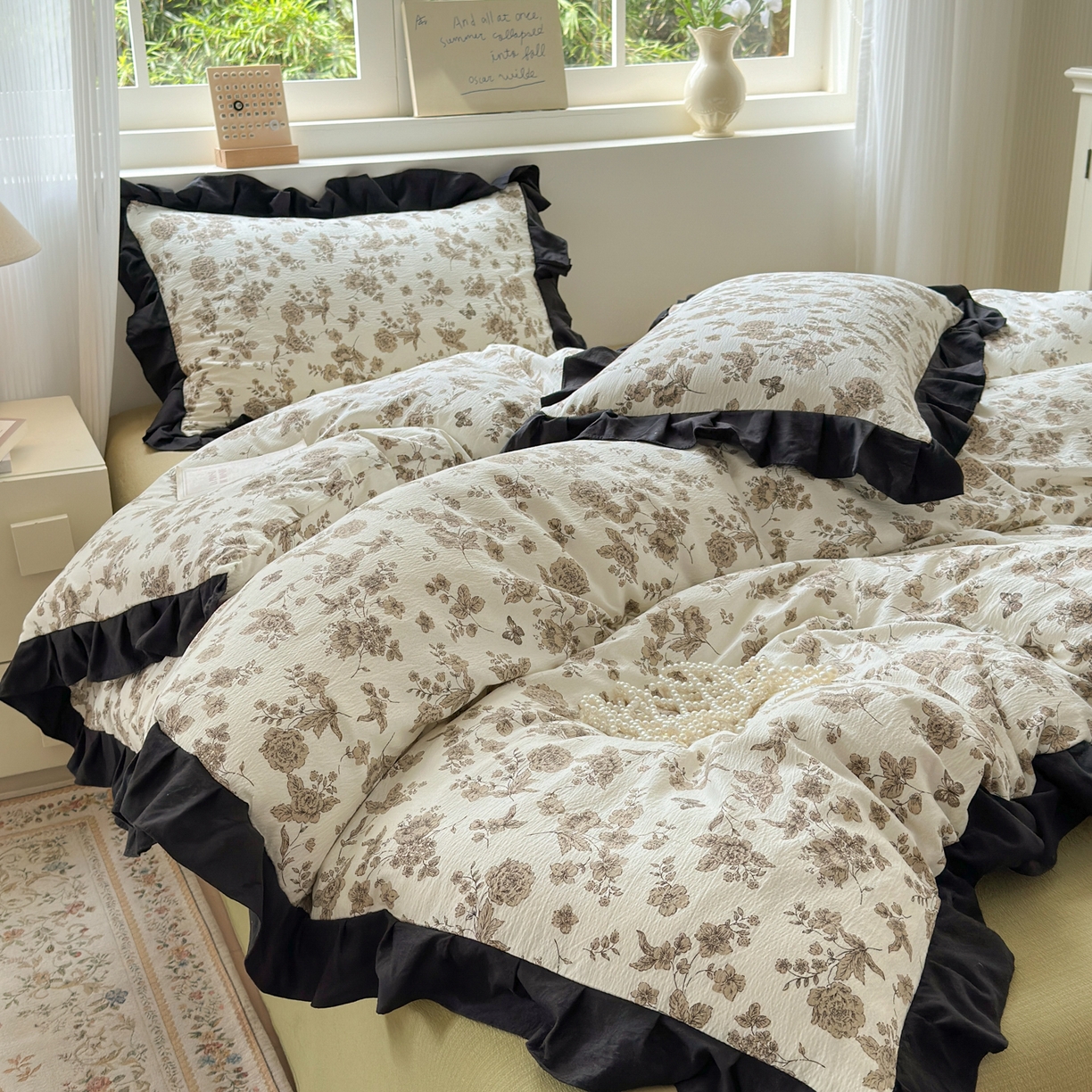 91家纺网 家纺一手货源 找家纺 喜颜 2025新款云感提花皱皱棉爆款花边四件套-赫本风 陌上花开