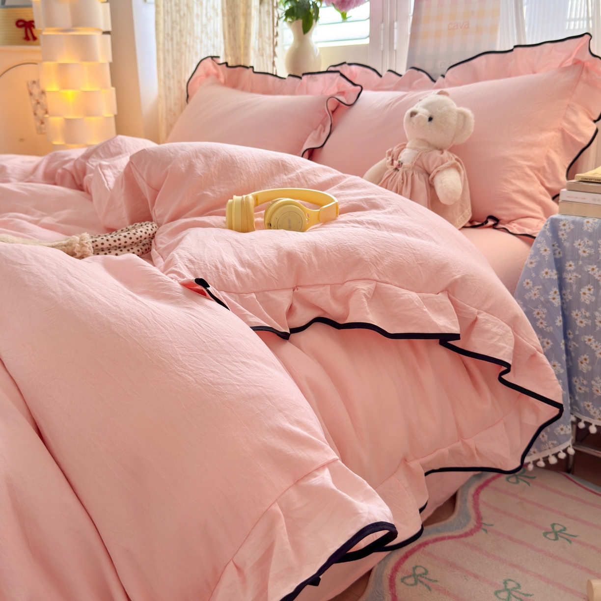 91家纺网 家纺一手货源 找家纺 喜颜 2025新款爆款超柔水洗糯糯棉花边四件套学生宿舍单人三件套 仙女粉-花边款