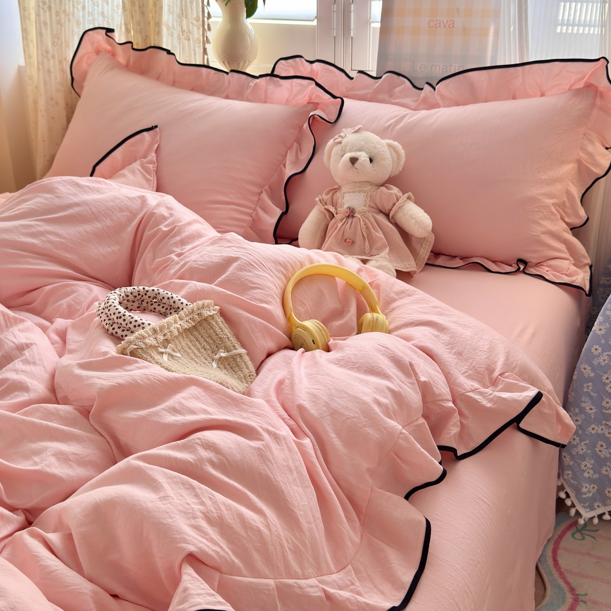 91家纺网 家纺一手货源 找家纺 喜颜 2025新款爆款超柔水洗糯糯棉花边四件套学生宿舍单人三件套 仙女粉-花边款