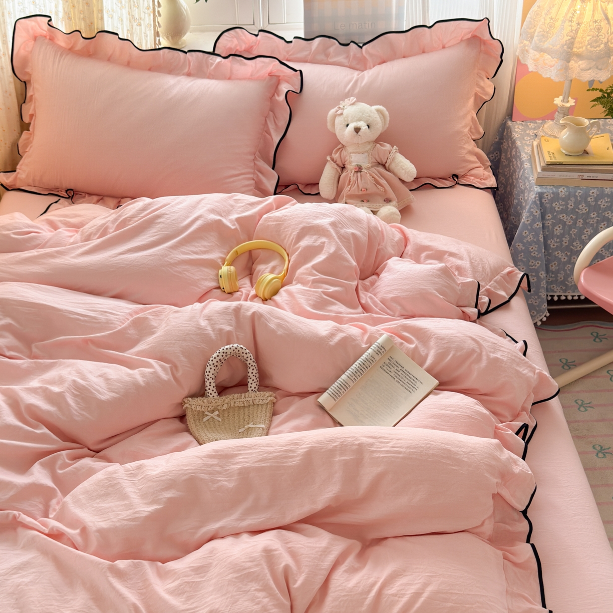 91家纺网 家纺一手货源 找家纺 喜颜 2025新款爆款超柔水洗糯糯棉花边四件套学生宿舍单人三件套 仙女粉-花边款