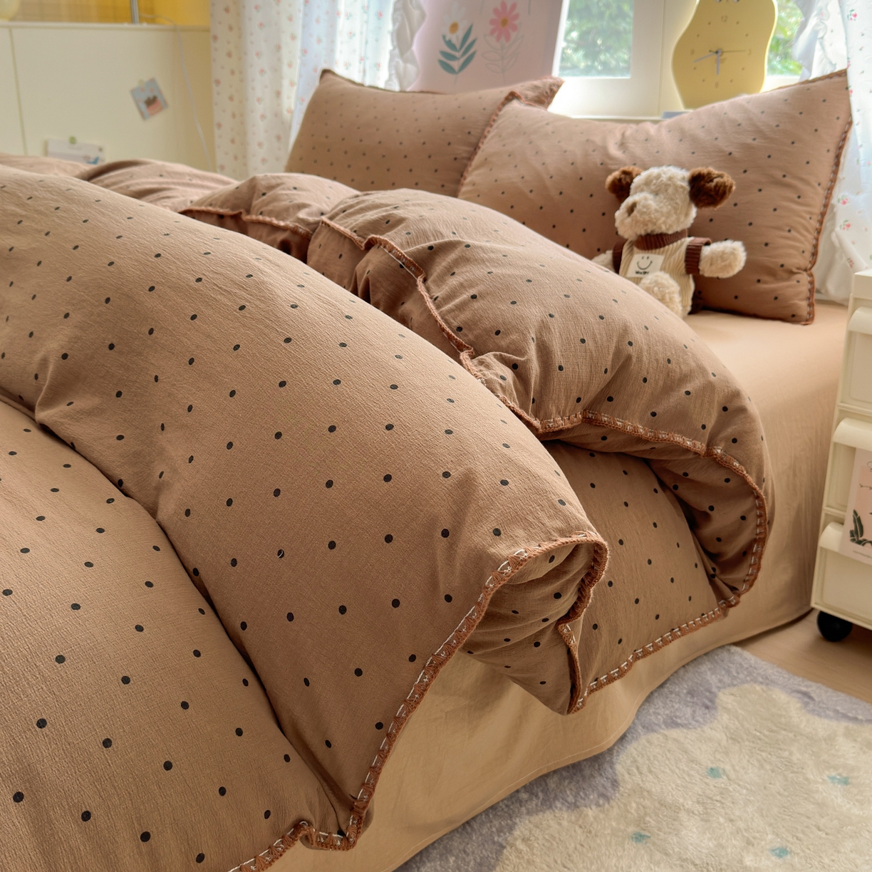 91家纺网 家纺一手货源 找家纺 （总）喜颜 2025新款云感提花双层纱爆款贝壳边四件套