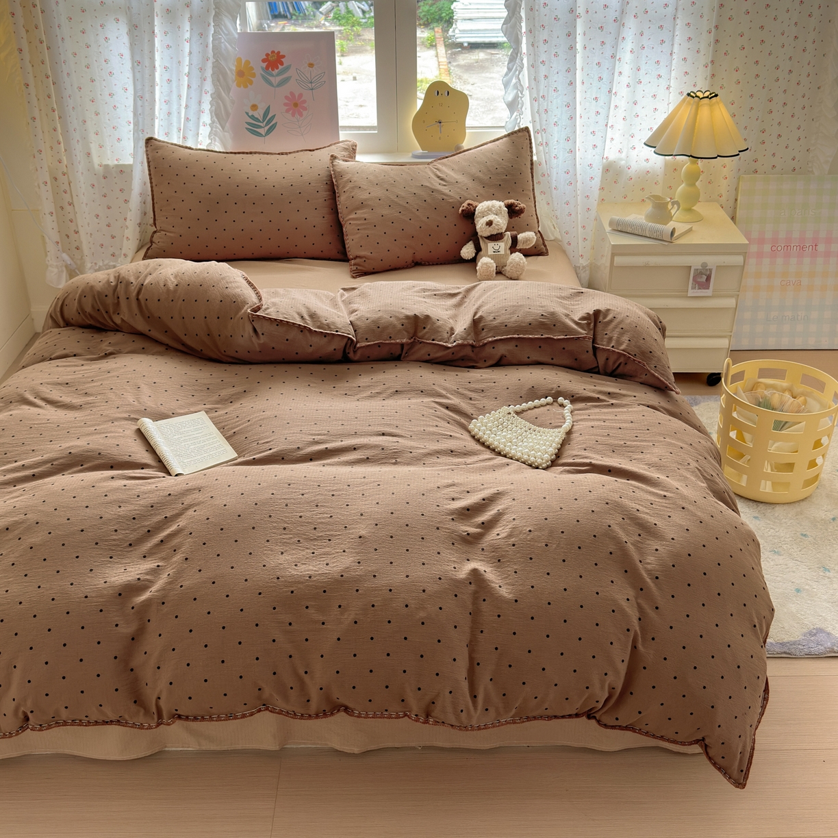 91家纺网 家纺一手货源 找家纺 喜颜 2025新款云感提花双层纱爆款贝壳边四件套 贝壳边-波点咖