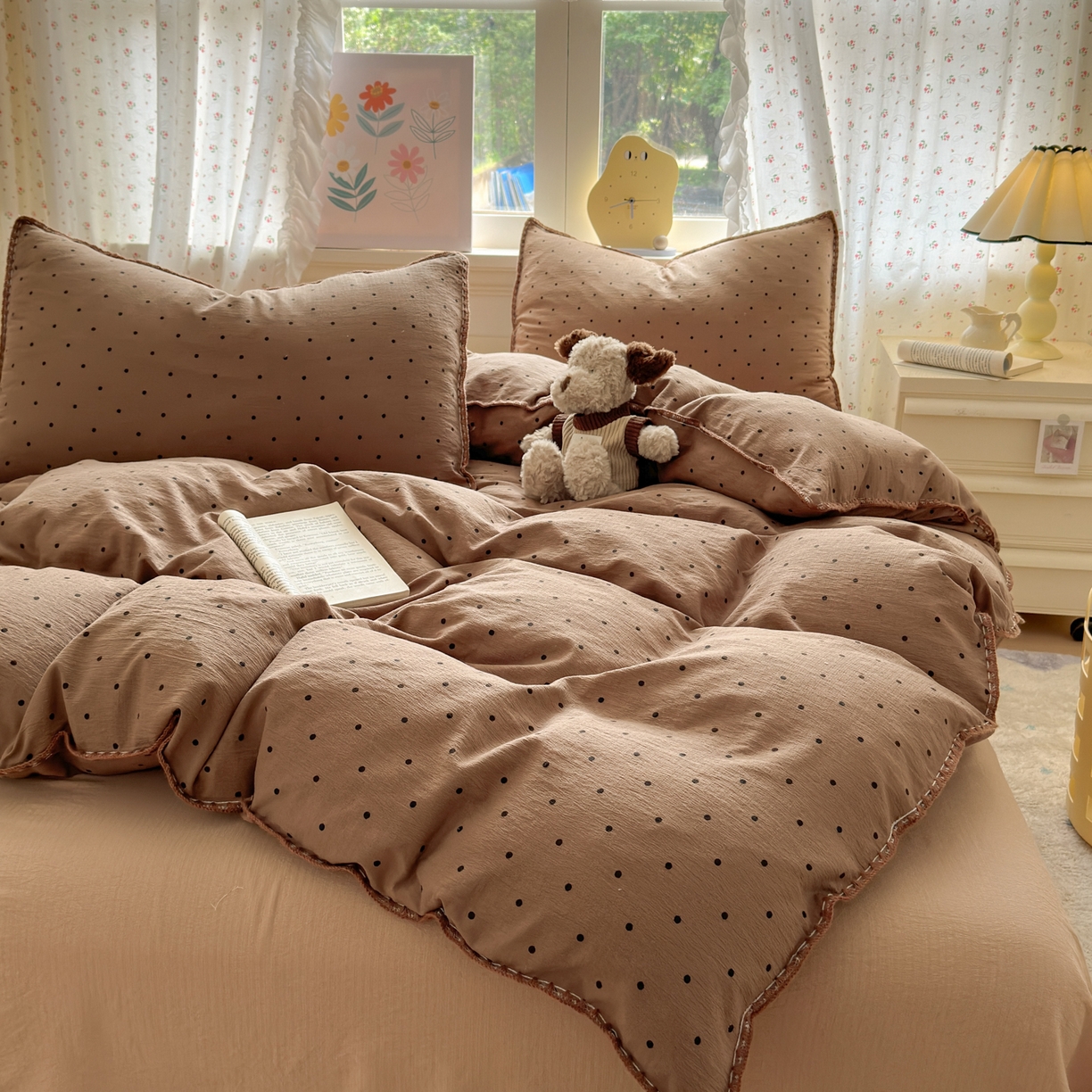 91家纺网 家纺一手货源 找家纺 喜颜 2025新款云感提花双层纱爆款贝壳边四件套 贝壳边-波点咖