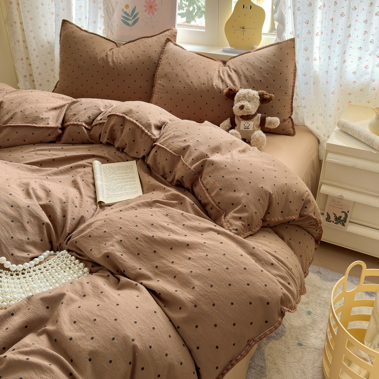 91家纺网 家纺一手货源 找家纺 喜颜 2025新款云感提花双层纱爆款贝壳边四件套 贝壳边-波点咖