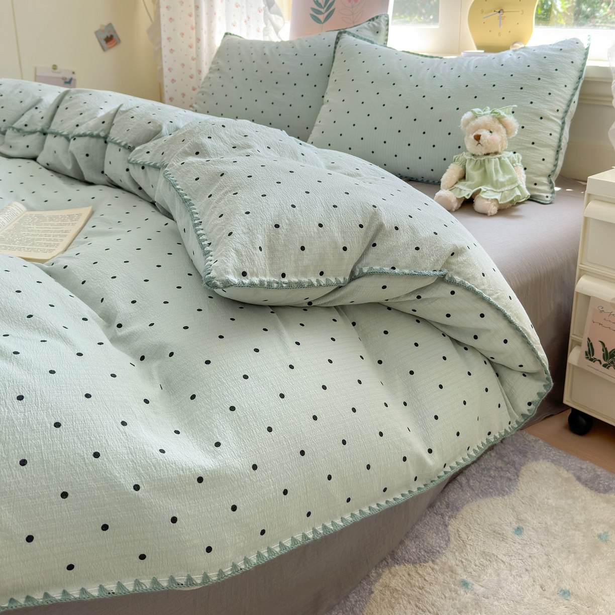 91家纺网 家纺一手货源 找家纺 喜颜 2025新款云感提花双层纱爆款贝壳边四件套 贝壳边-波点蓝