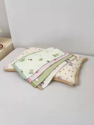 91家纺网 家纺一手货源 找家纺 （总）大熊枕芯 2025新款全棉双层纱儿童荞麦枕 羽丝绒枕