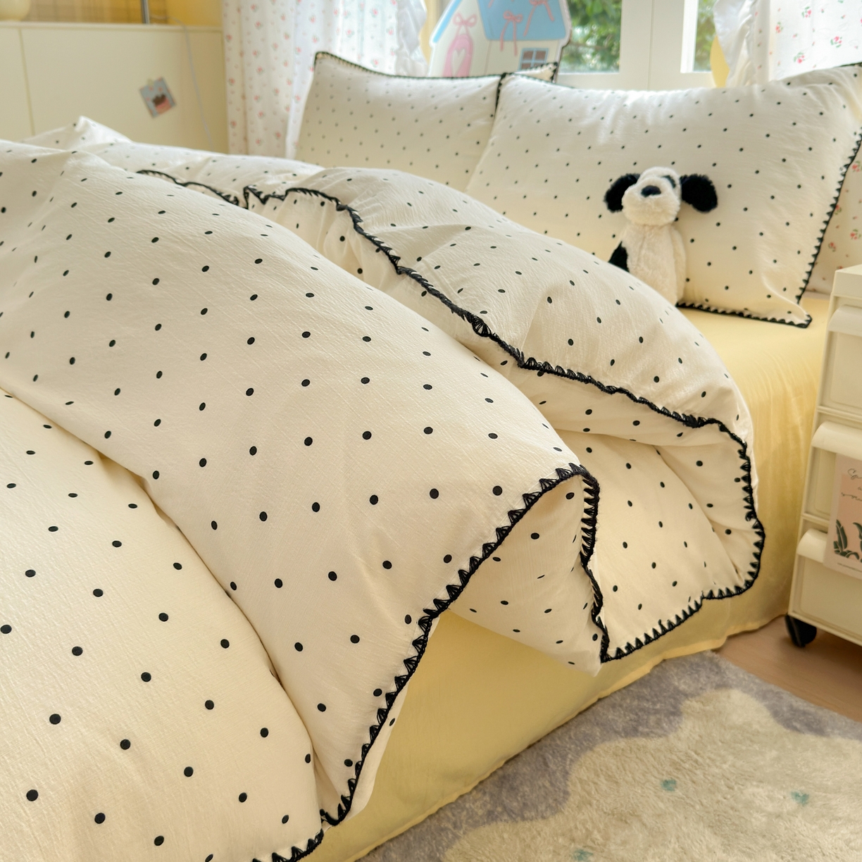 91家纺网 家纺一手货源 找家纺 喜颜 2025新款云感提花双层纱爆款贝壳边四件套 贝壳边-波点奶黄